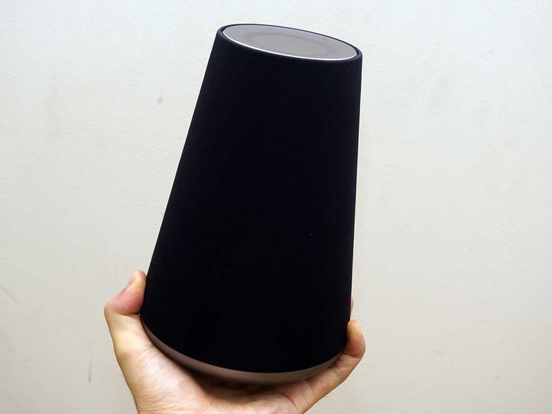 LINEのClova WAVE、「音量をちょっと上げて」でTVの音量調整が快適に