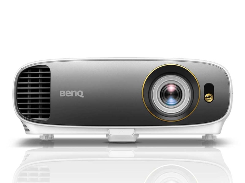 BenQ HT 2550 4K対応プロジェクター