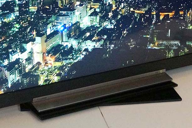 Tvを置いて左右度動く レグザ純正テレビ回転台 落下 転倒防止も Av Watch