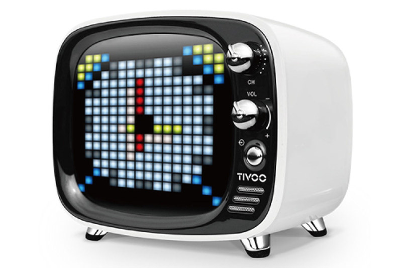 レトロテレビ風のLED搭載Bluetoothスピーカー「Tivoo」。アニメや ...