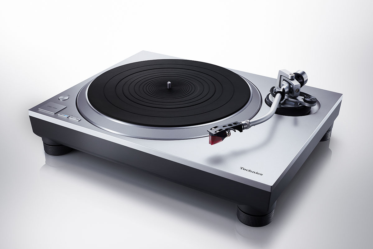 Technics、“幅広いユーザー向け”の新レコードプレーヤー「SL-1500C