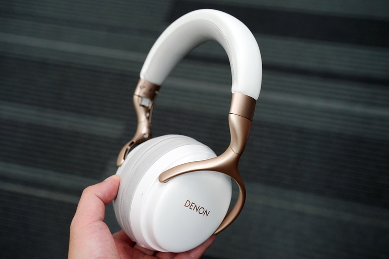 デノン、NC搭載無線ヘッドフォン「AH-GC30」のホワイトカラーが発売
