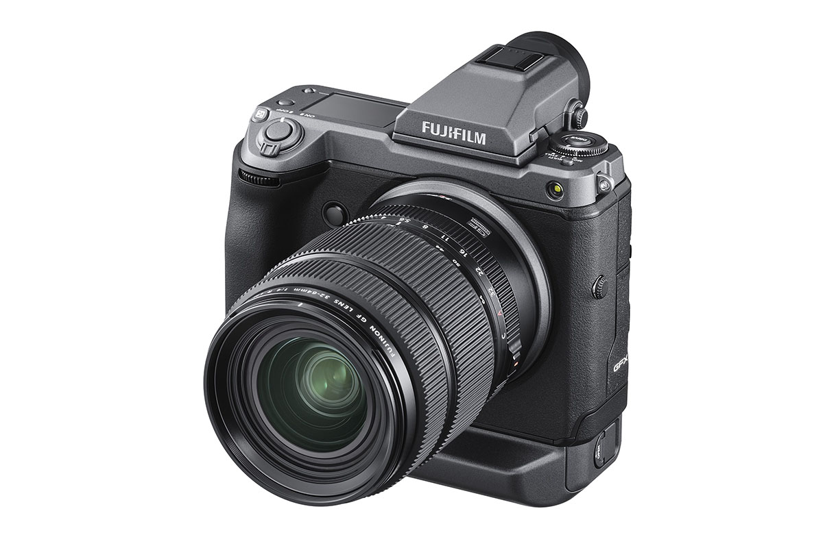 DCI 4Kも撮れる、1億200万画素の中判ミラーレス「FUJIFILM