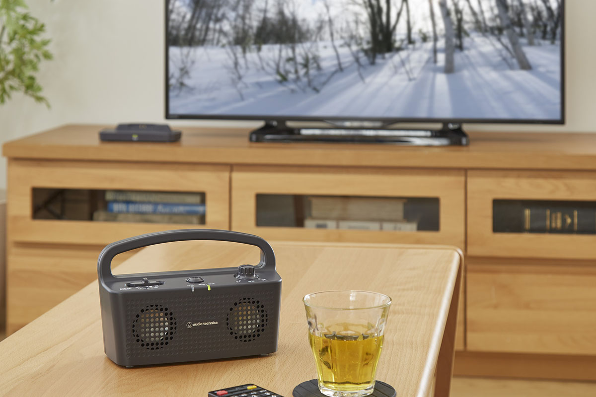 オーテク、TVの音を無線伝送するスピーカー。防滴仕様でキッチンでも