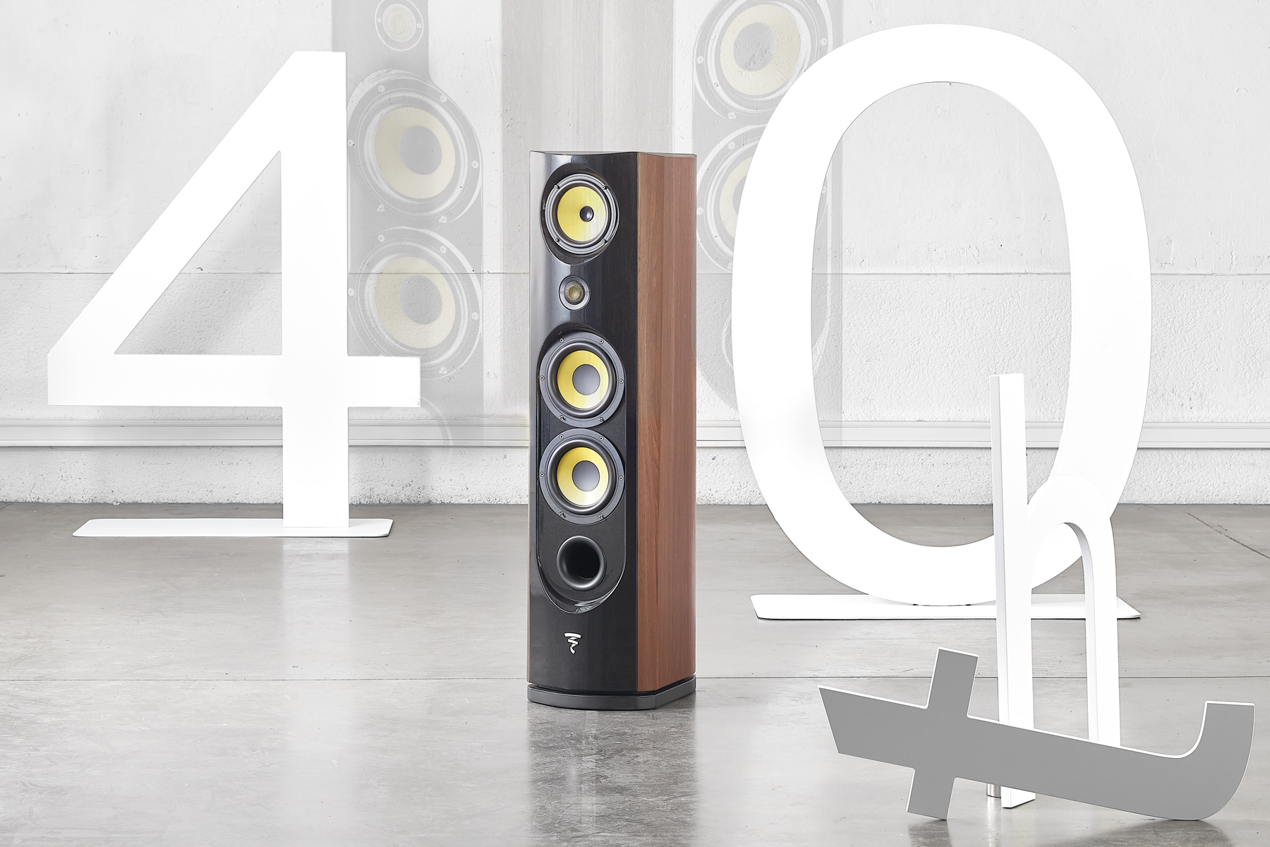 FOCAL創業40年記念スピーカー。アラミド繊維ユニット搭載 - AV Watch