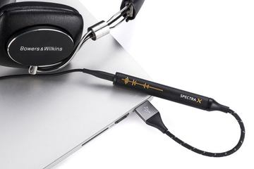 USB Type-Cのスティック型DAC/ヘッドフォンアンプ「Spectra」。DSD