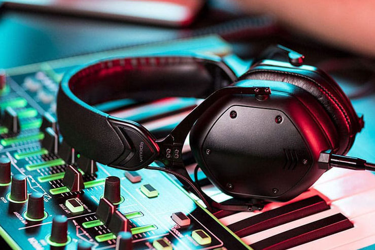 V-MODA、楽曲制作やDJ向けヘッドフォン「Crossfade M‐100 Master