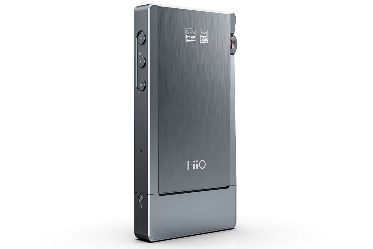 FiiO、DAC内蔵ポータブルヘッドフォンアンプ「Q5s」。AM3D