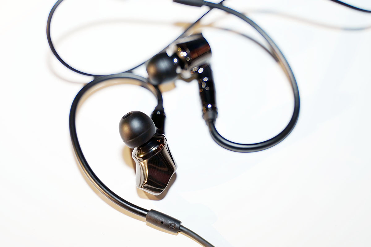 ATH-IEX1 おまけ付 ATH-IEX1｜イヤホン：ワイヤードイヤホン｜オーディオテクニカ