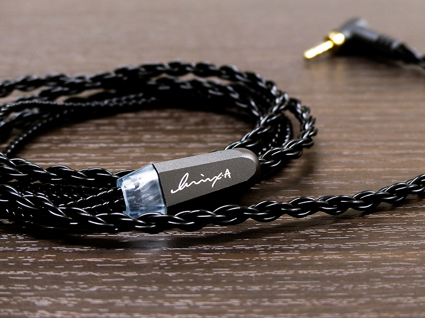 Luminox Audioのイヤフォンリケーブルに新色の黒。e☆イヤ限定で