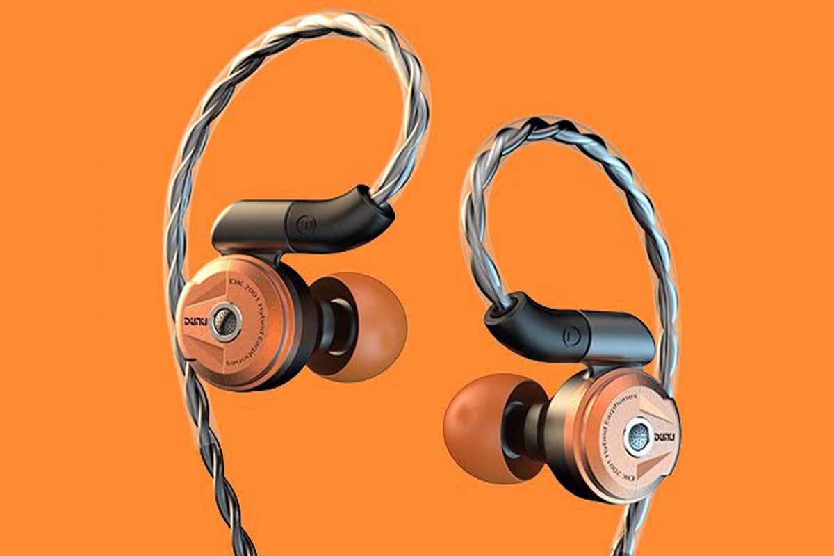 DUNU、ハイブリッド4ドライバで2.5/4.4mmプラグ交換対応のイヤフォン