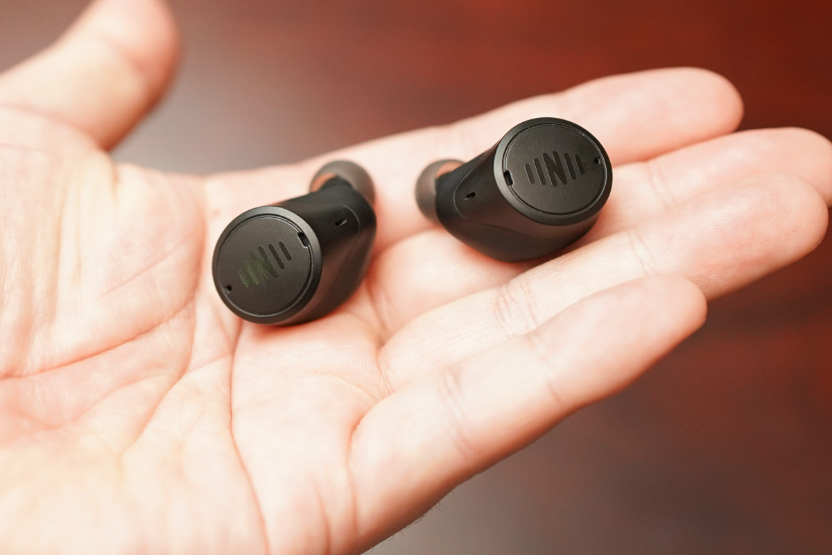 レビュー】まるで未来のイヤフォン“自分の耳が高機能に”「IQbuds2 MAX 