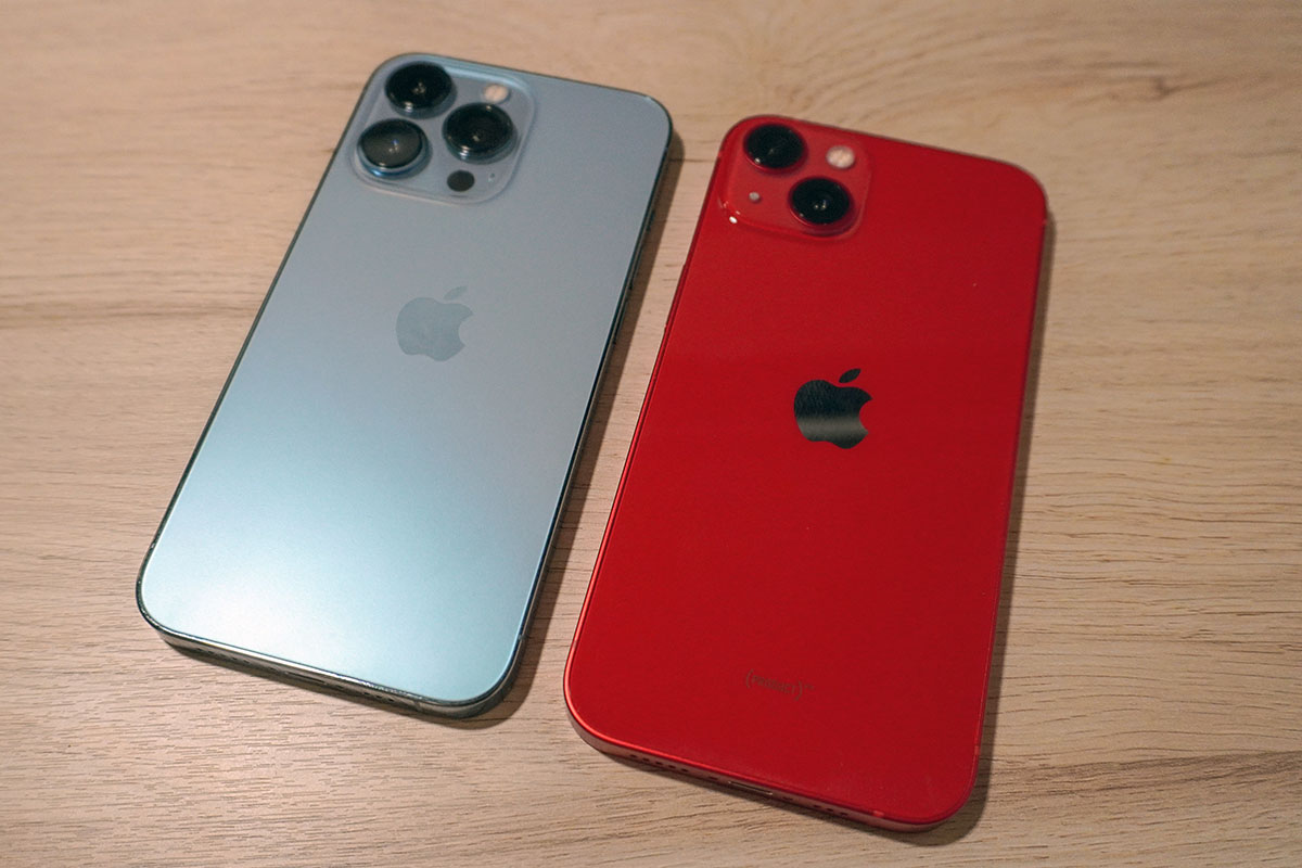 お買い得新品Apple iPhone XR 64GB レッド　箱、備品全て有り スマートフォン本体