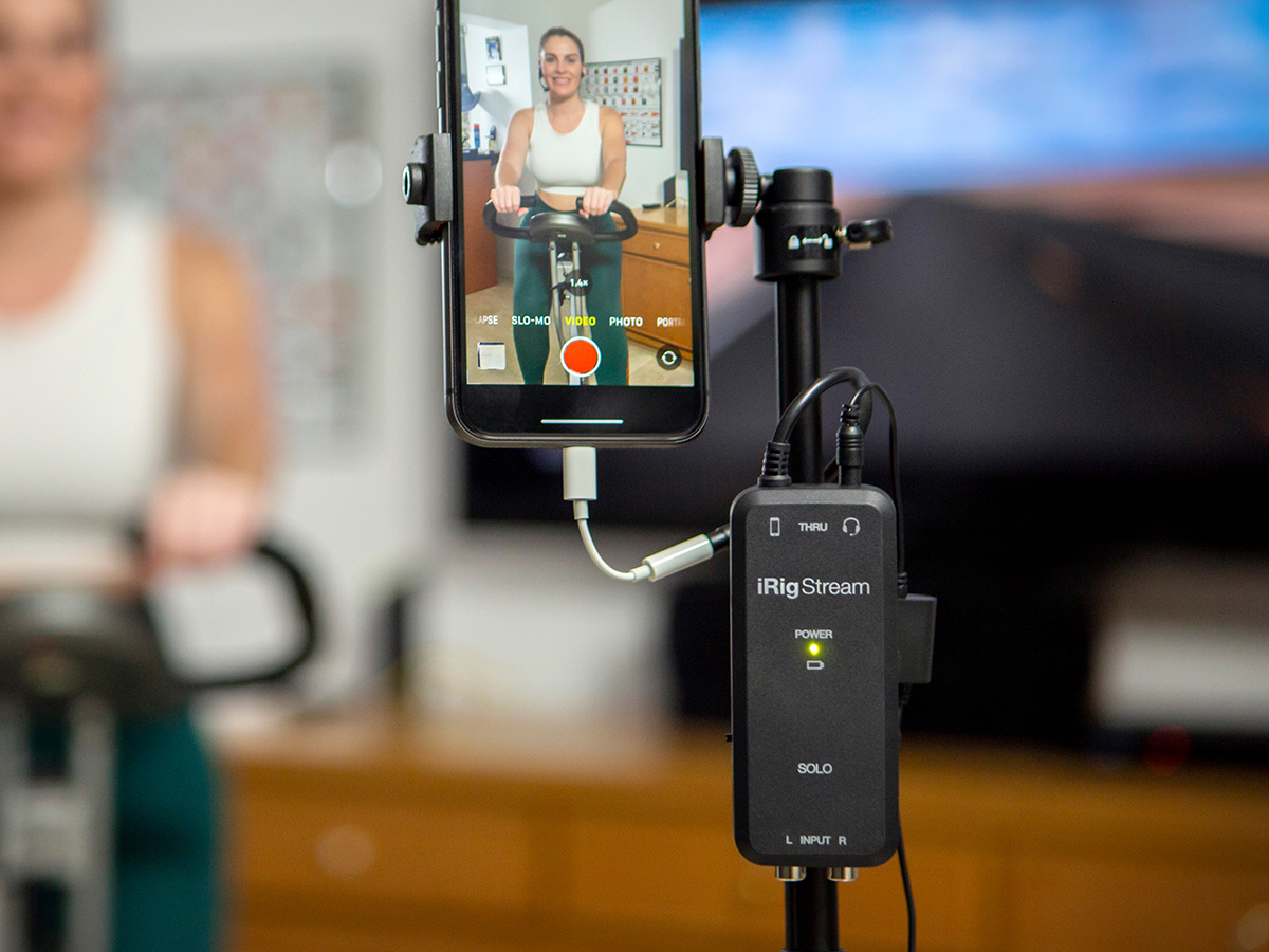 スマホにマイクをアナログ接続できる「iRig Stream Solo」 - AV Watch