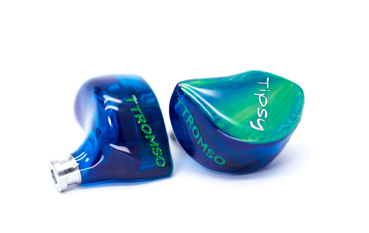 remi tiro実物大オーダー♡ 楽天市場】Omnitronic(オムニトロニック) / TRM-422/4チャンネルDJ用