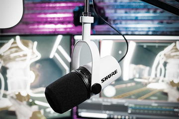 Shure、ポッドキャスト向けダイナミックマイクと小型USBステレオマイク