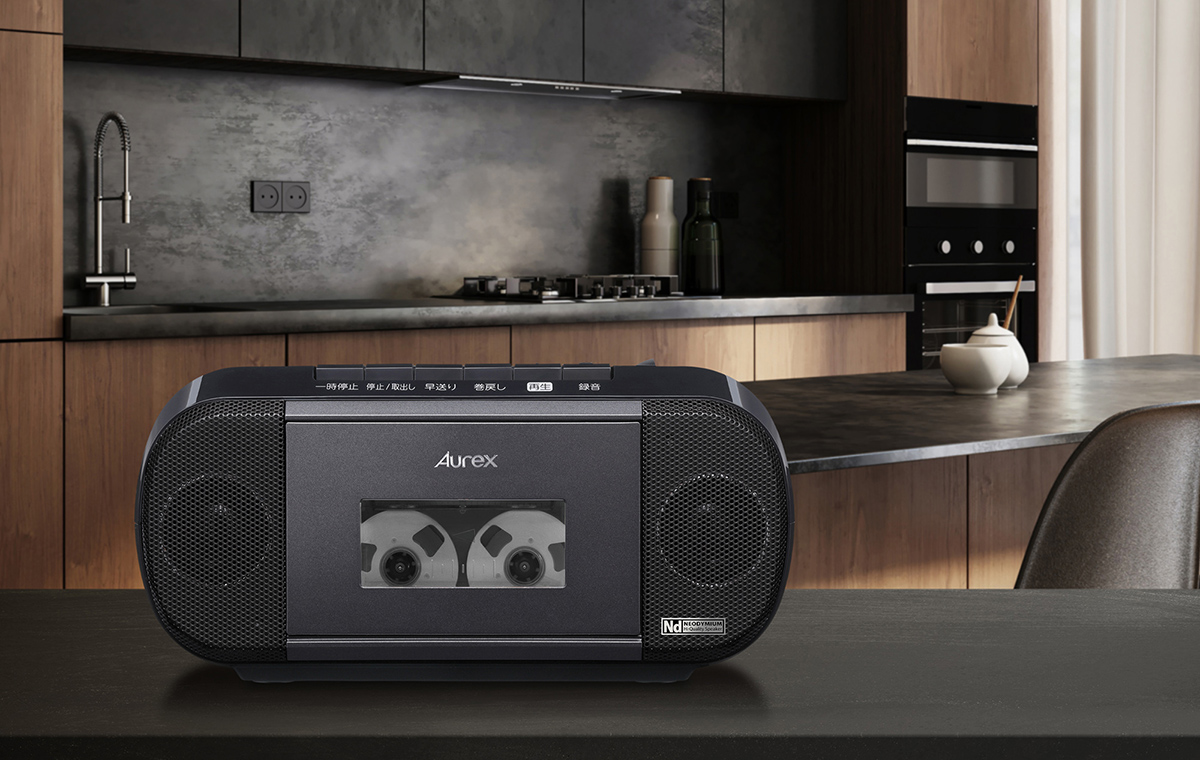 Aurex、“テープ走行がよく見える”Bluetooth対応CDラジカセ - AV Watch