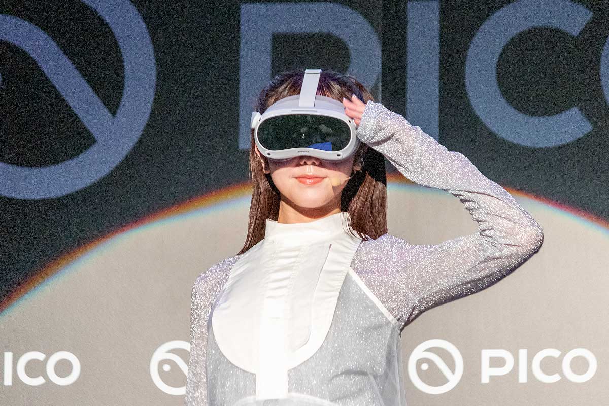 VRヘッドセット「PICO 4」10月発売。峯岸みなみも大興奮 - AV Watch