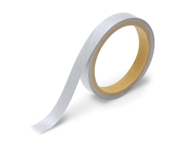 オヤイデ、非磁性体素材のノイズ抑制テープ。約7,700円 - AV Watch