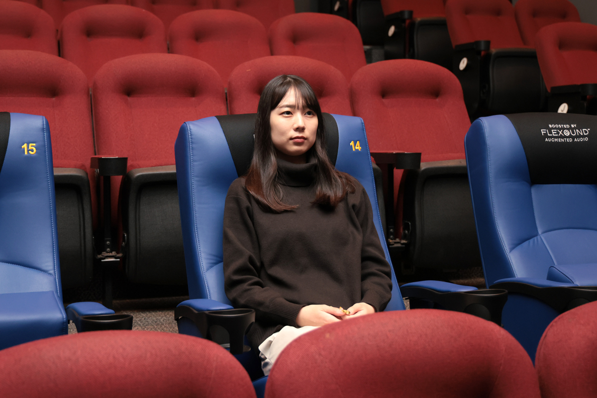 日本初“映画音響を感じる椅子”。アクアシティ台場「FLEXOUND」で座って