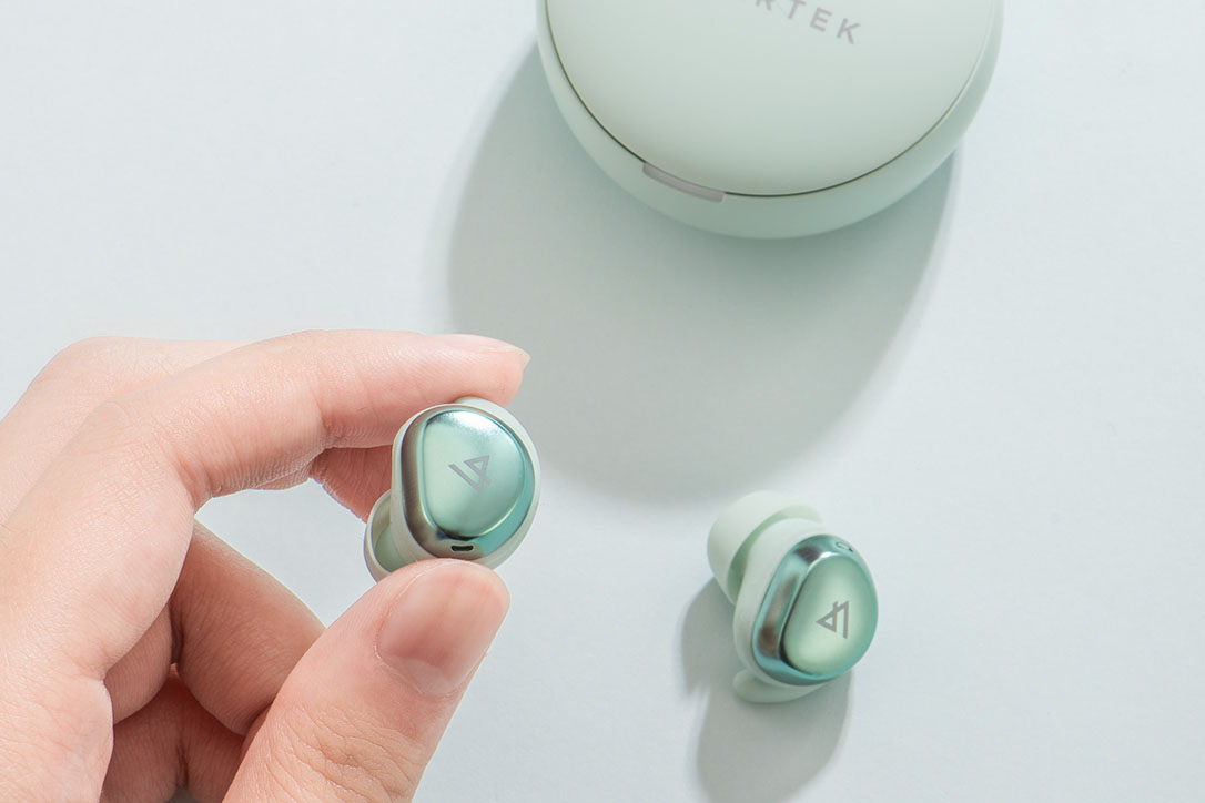 耳からはみ出ない」完全ワイヤレス、SOUNDFREE S10。スリープタイマー
