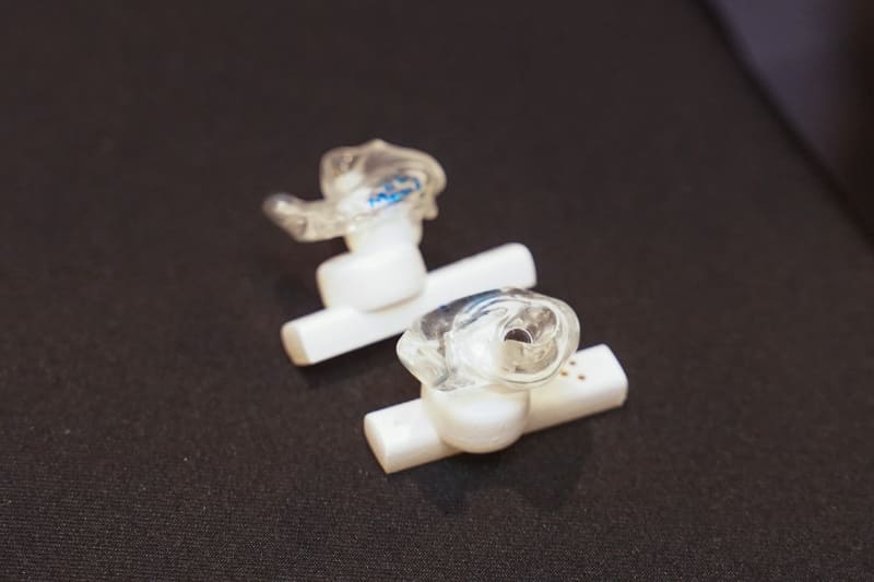 final「ZE8000」をユーザーに最適化「自分ダミーヘッド」サービス延期