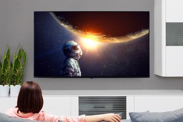 Google TV採用でダブルチューナ内蔵テレビ。40型で約3.7万円 - AV Watch