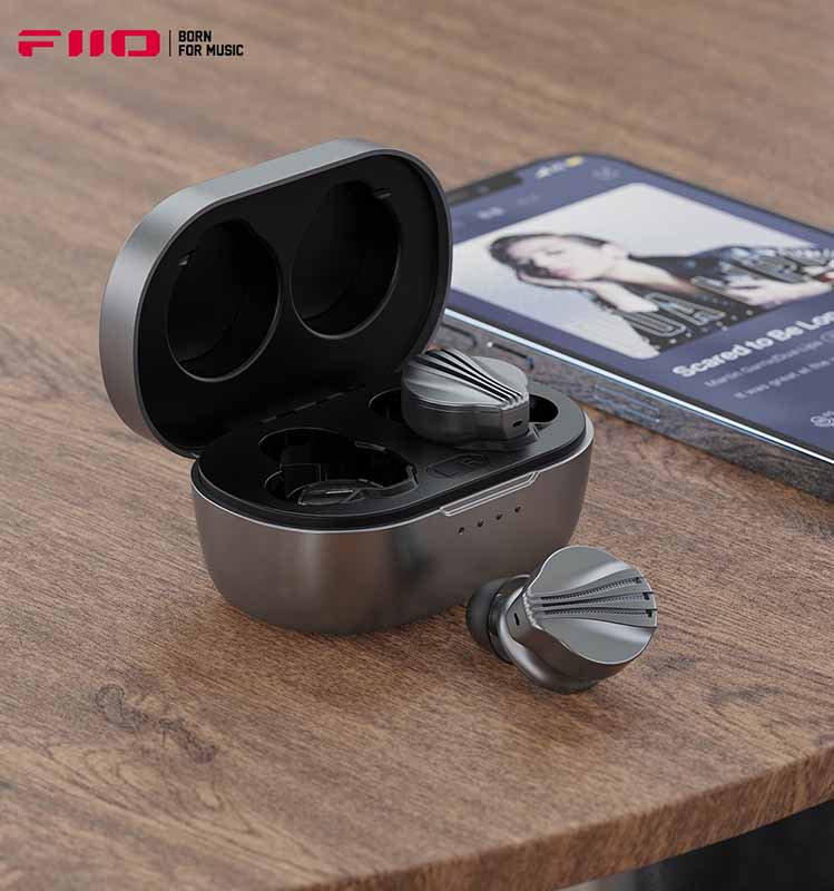 新品》FIIO FW3 純正ケース付き FIIO、完全ワイヤレス「FW3」機能強化アップデート - AV Watch