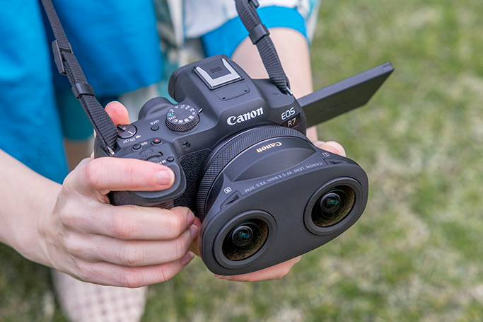 キヤノンのVRレンズにAF対応APS-Cモデル「RF-S3.9mm F3.5」。EOS キヤノンのVRレンズにAF対応APS-Cモデル「RF-S3.9mm F3.5」。EOS