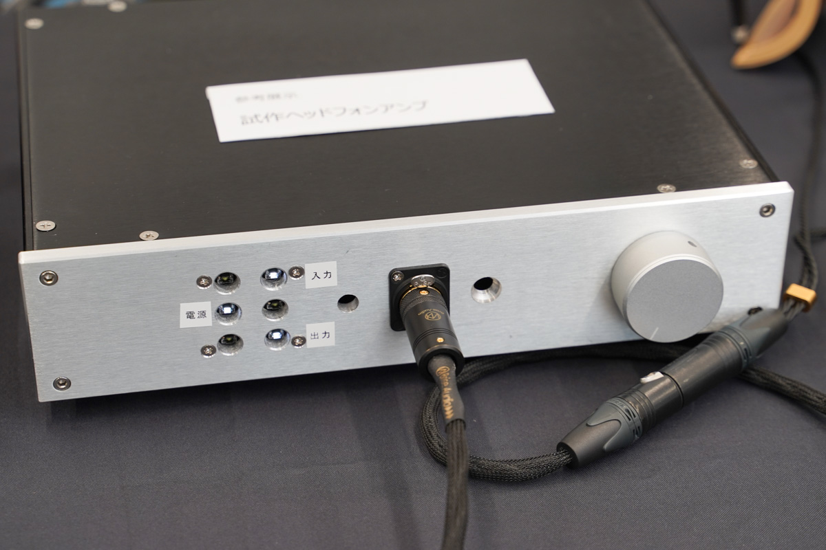 Brise Audioが据え置きヘッドフォンアンプ。プラチナコーティングした