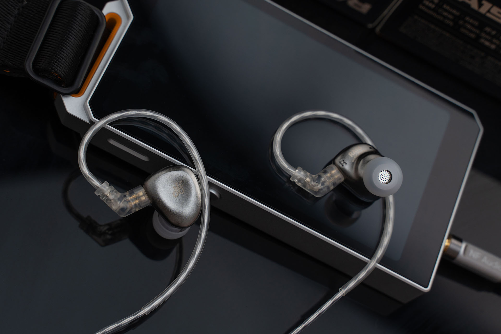 NF Audio、サウンドチューブを交換して2種類の音色が楽しめる