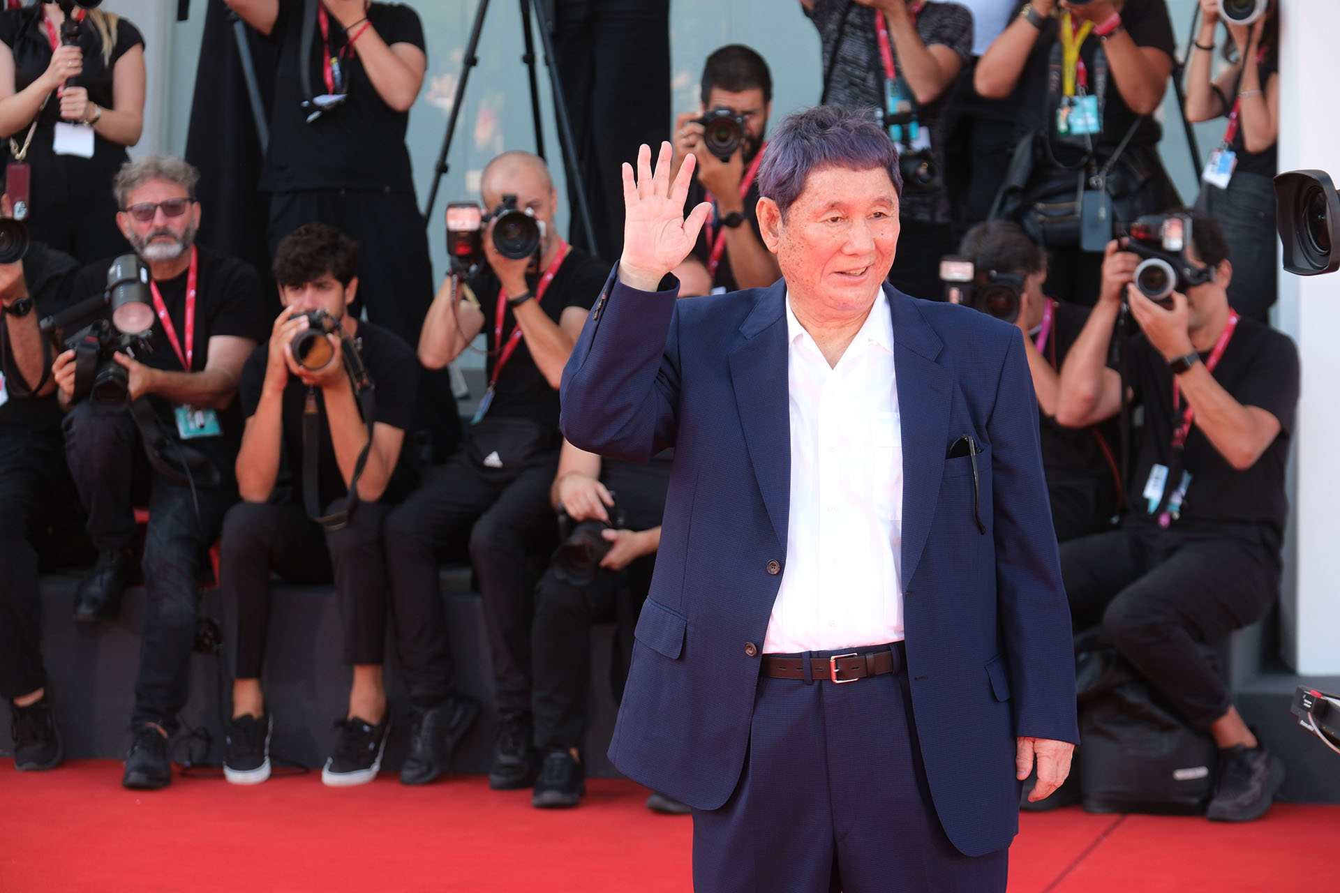 希少B2判映画ポスター　HANABI監督 北野武 ベネチア国際映画祭 Amazon.co.jp: HANABI 映画ポスター 北野武監督 A3サイズ 海外