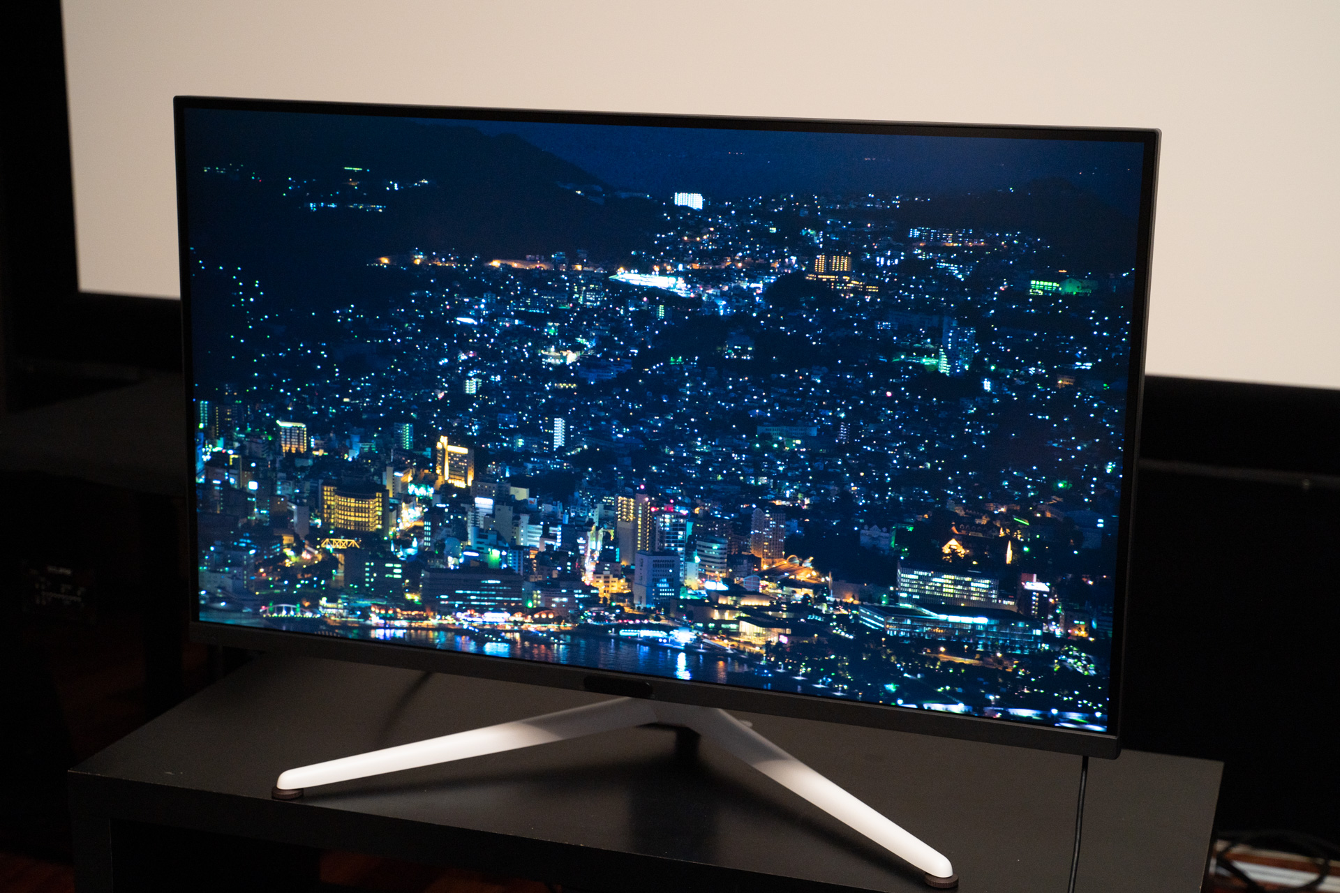 BenQモニター 最高の書斎モニタ!? 4Kに最適38型、正確な色で映画もゲームも