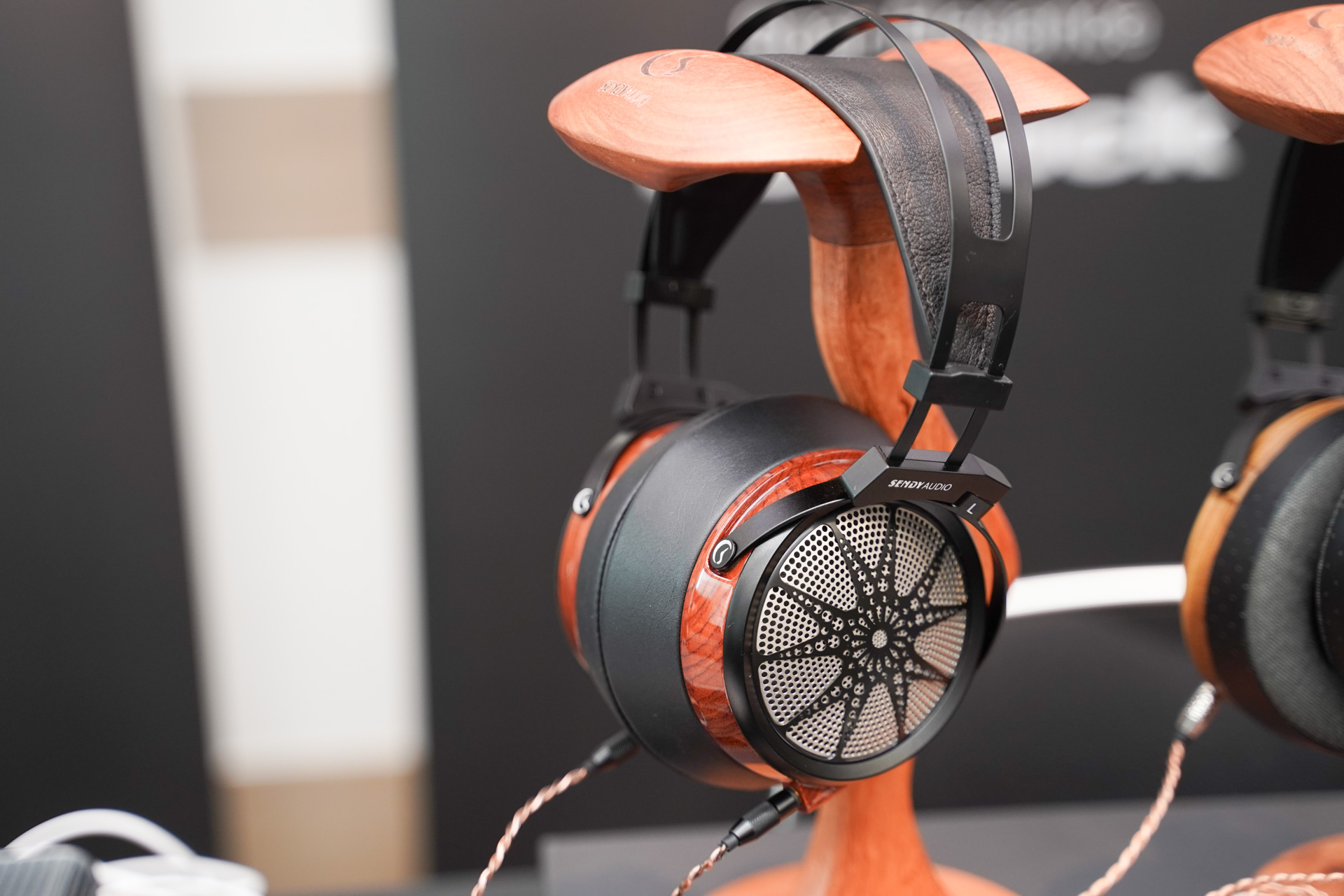【動作確認のみ】有線 ヘッドホン SENDY AUDIO Apollo SENDY AUDIO Apollo [SDA-APOLLO]｜新品通販フジヤエービック
