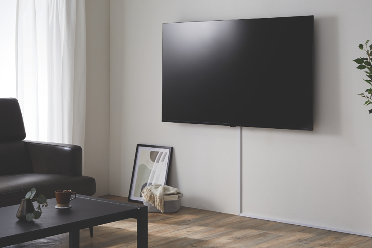 ニトリ、壁掛け用パーツがセットになった65型の4K対応液晶テレビ