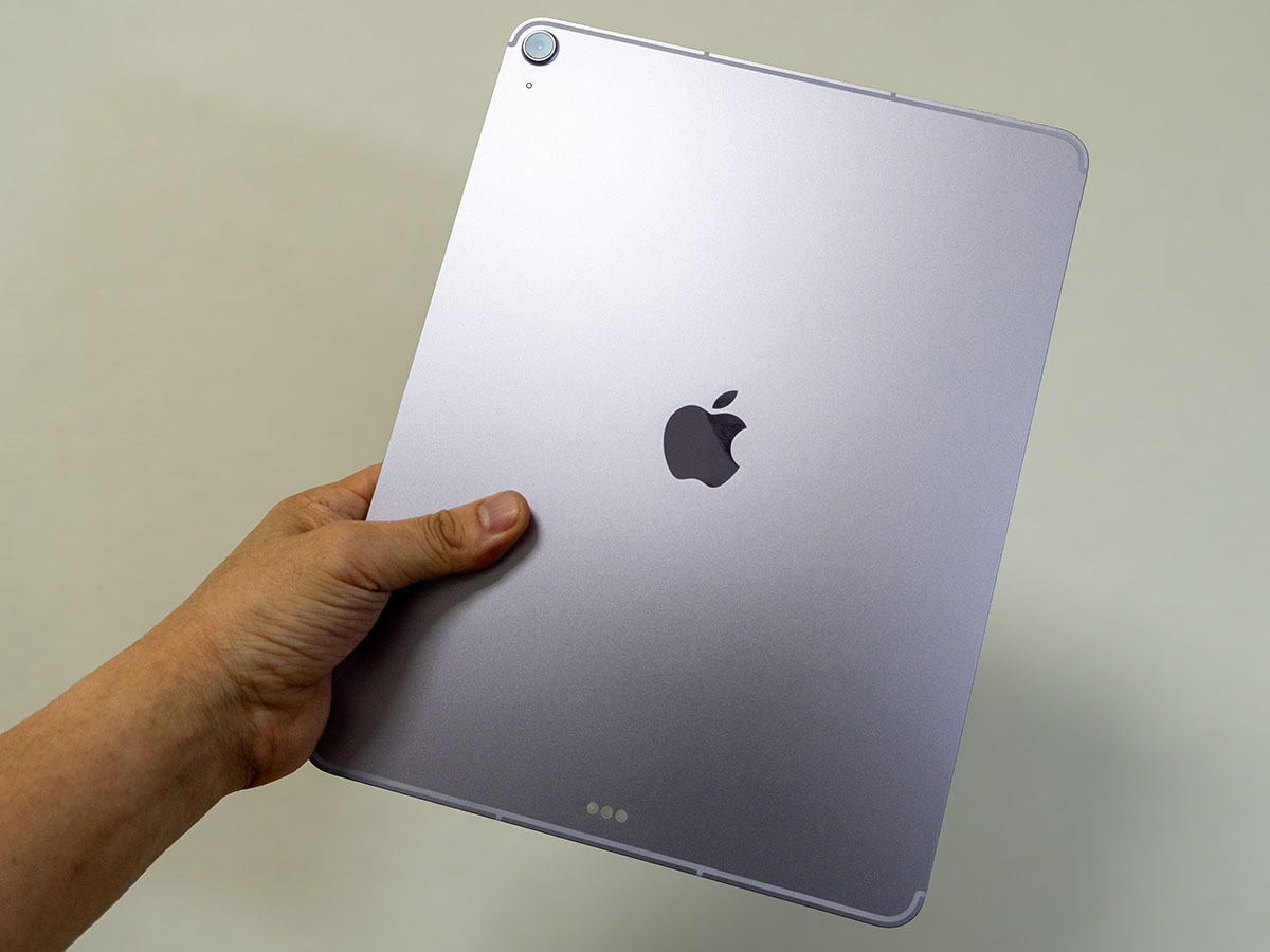 Apple 13 インチ iPad Air (M3): 色、スターライト 本体 13インチiPad Air Wi-Fi + Cellularモデル 1TB - スターライトを