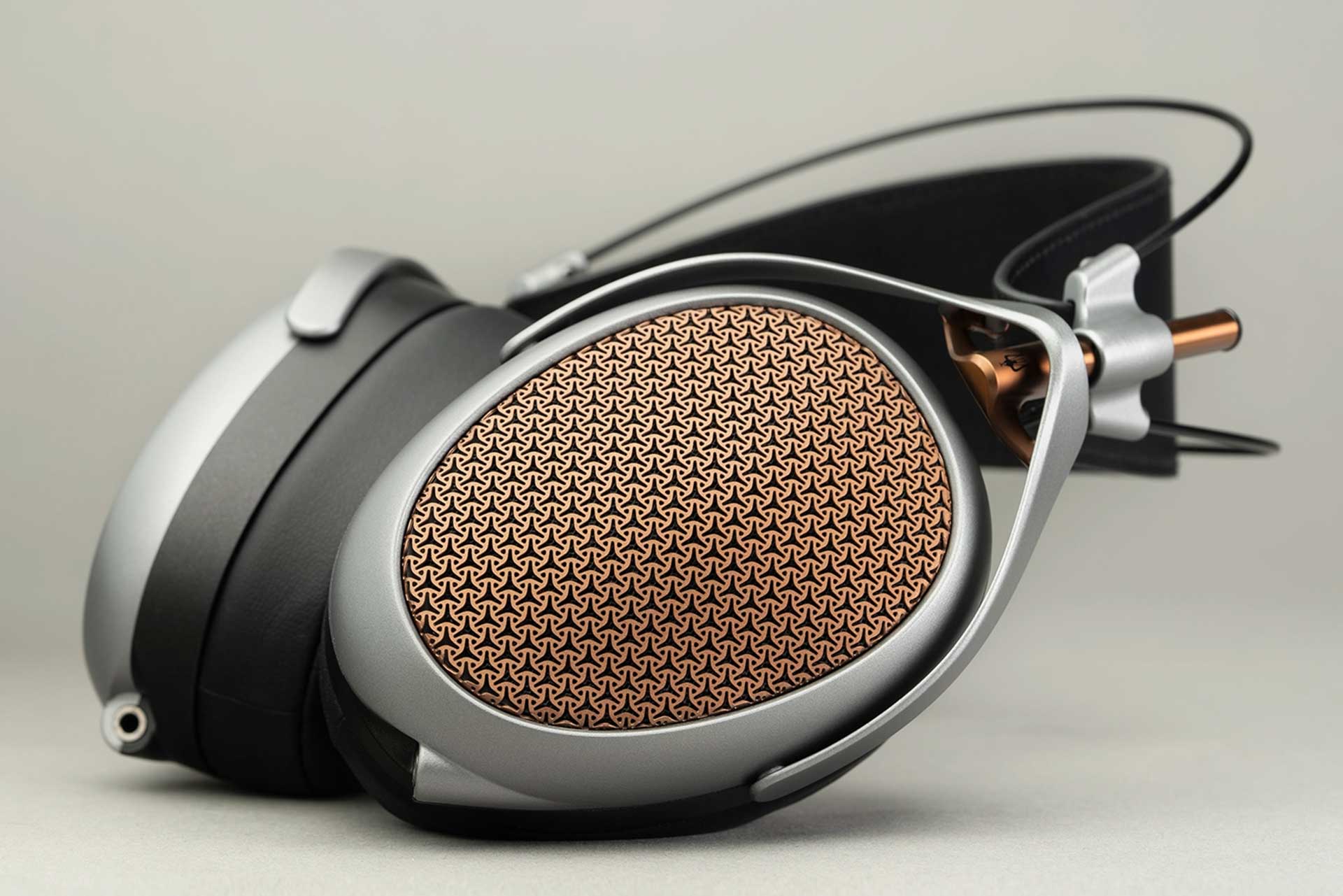 ヘッドホン miz ソニー MDR-ZX110／W 密閉ダイナミック ステレオヘッドホン 1.2m