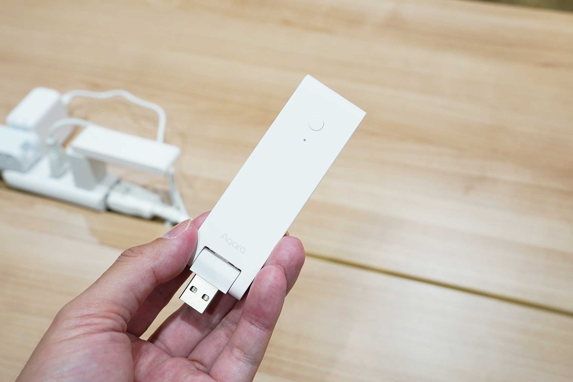 Matter対応スマートホーム製品を操作できるUSBスティック型のハブ - AV