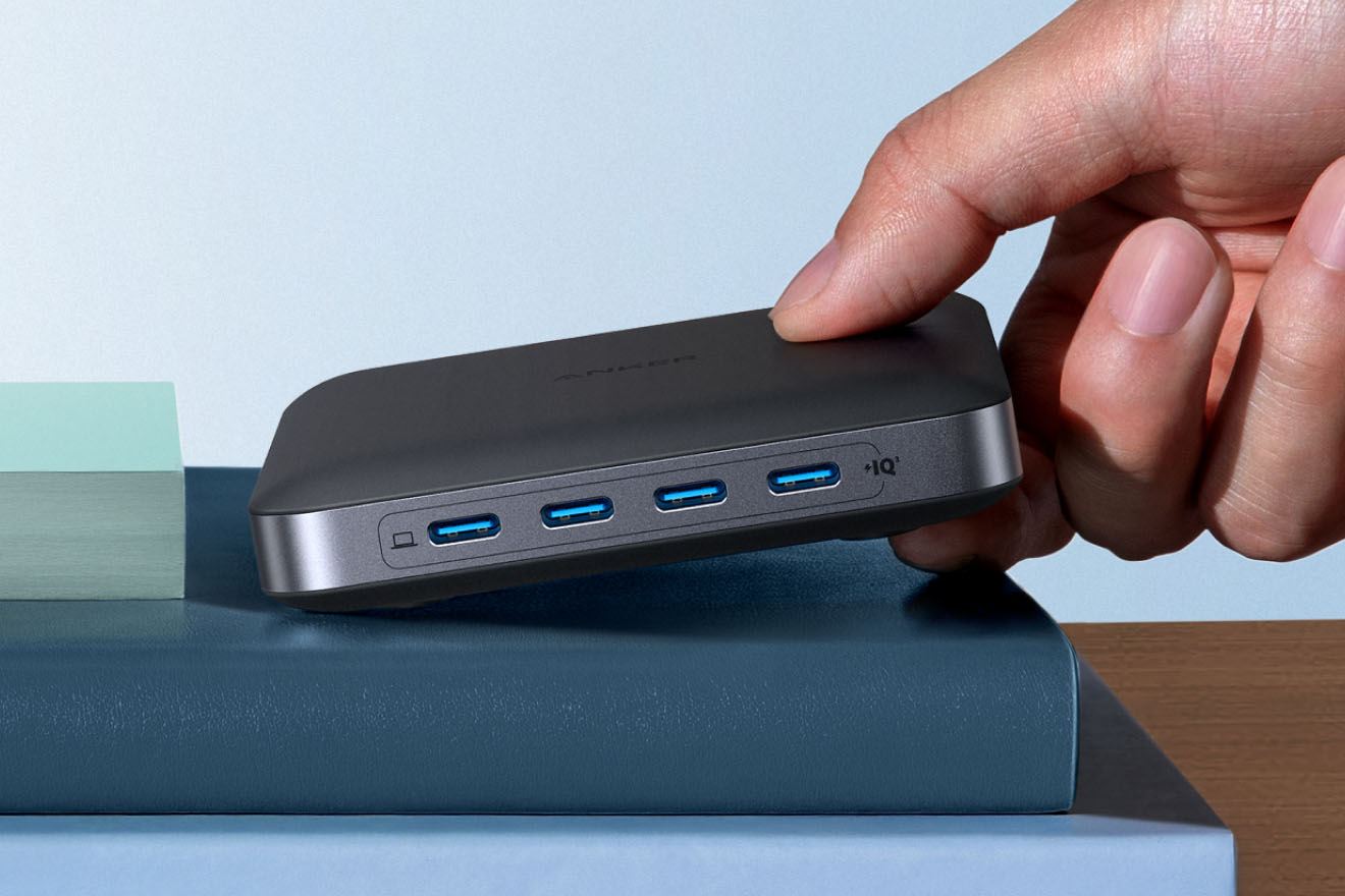 Intel Compute Stick＋Anker 急速充電器セット アンカー、USB 6ポート搭載で約1.9cmとスリムな急速充電器。MacBook