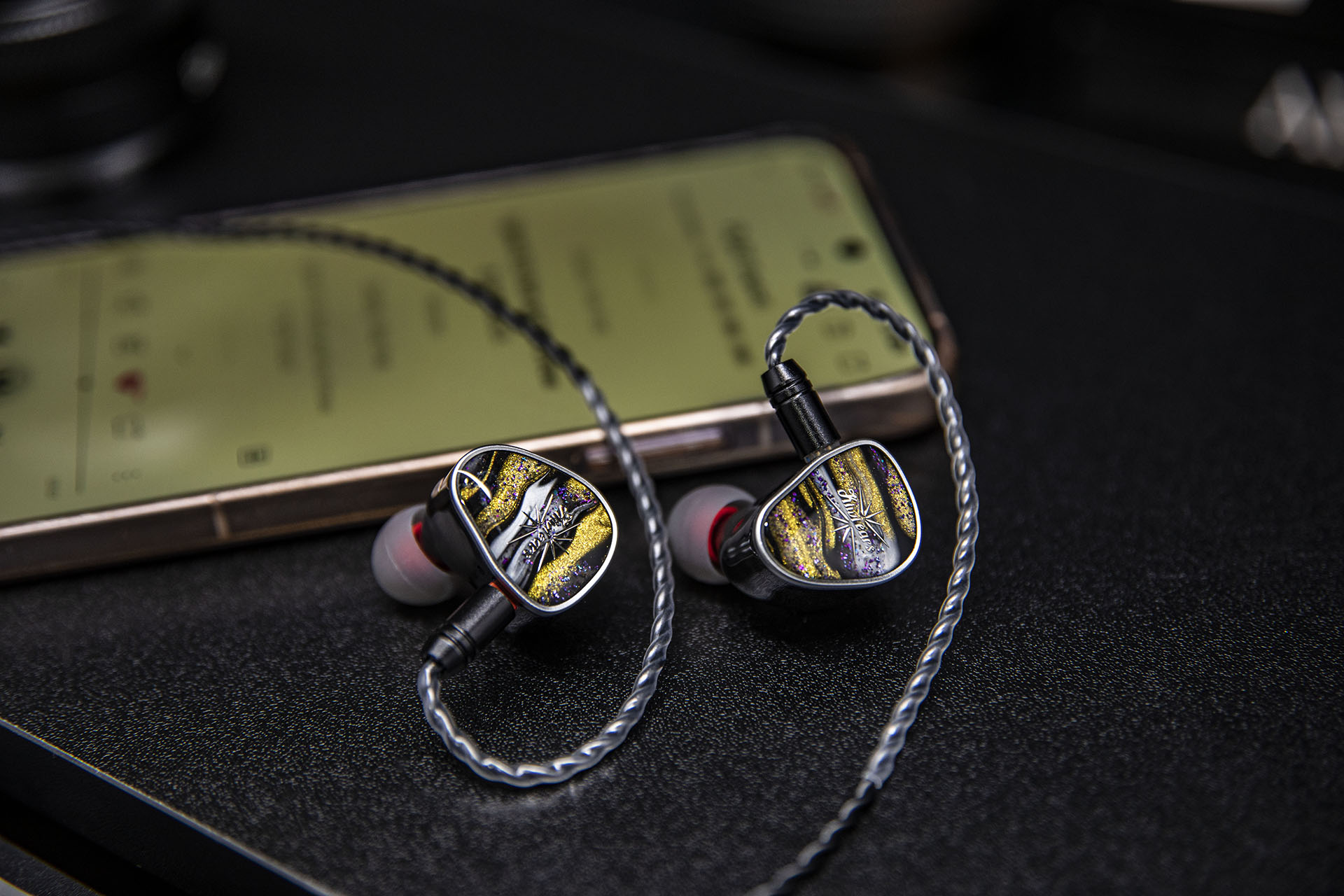 Kiwi Ears Etude 4.4mmバランスケーブル付き Amazon.co.jp: Linsoul Kiwi Ears Étudeハイブリット型ハイエンド