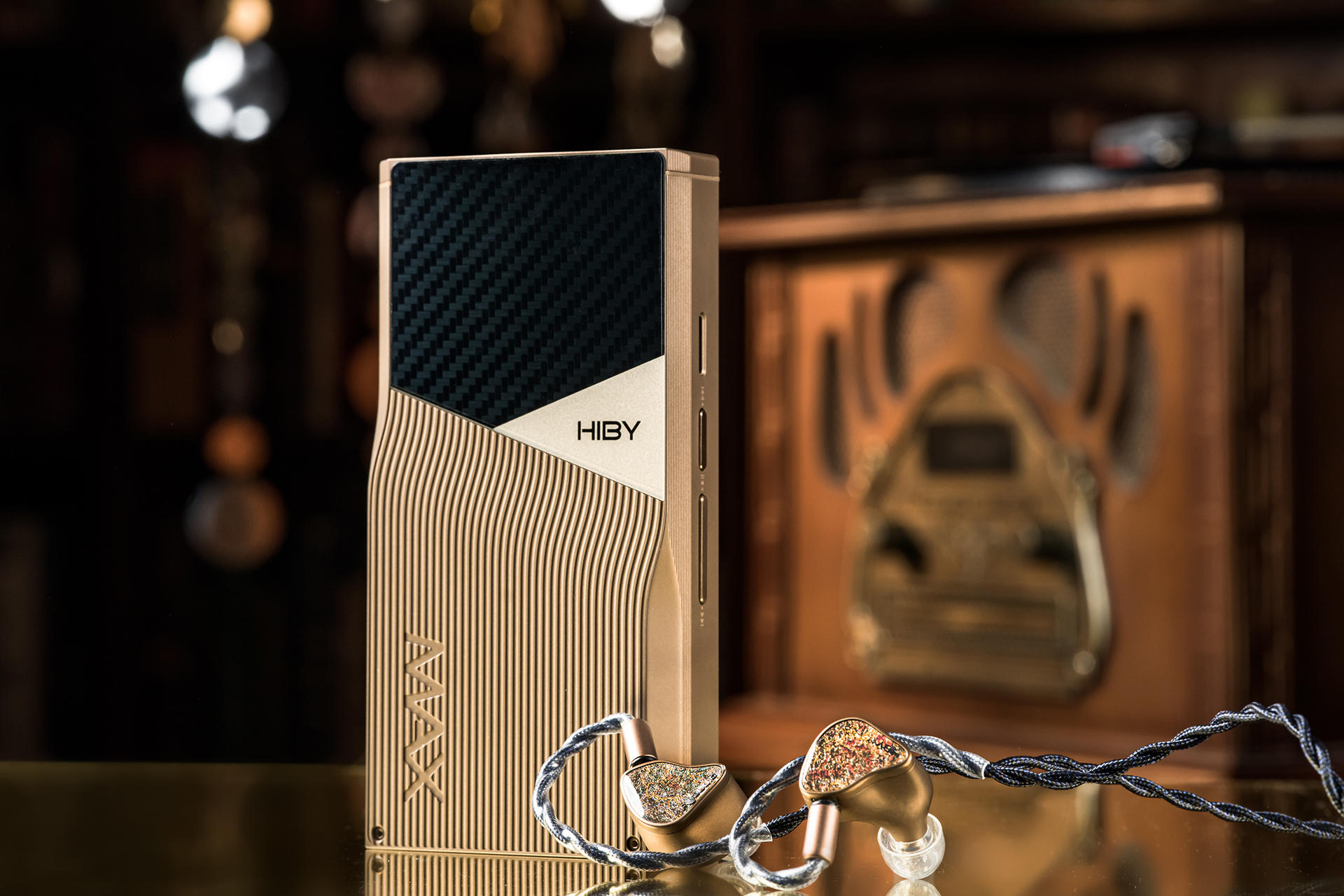 P6PRO 10th Anniversary 銀灰 HiByのDAPとFAudioのIEMのセット「Golden 10th Anniversary」約64.5万