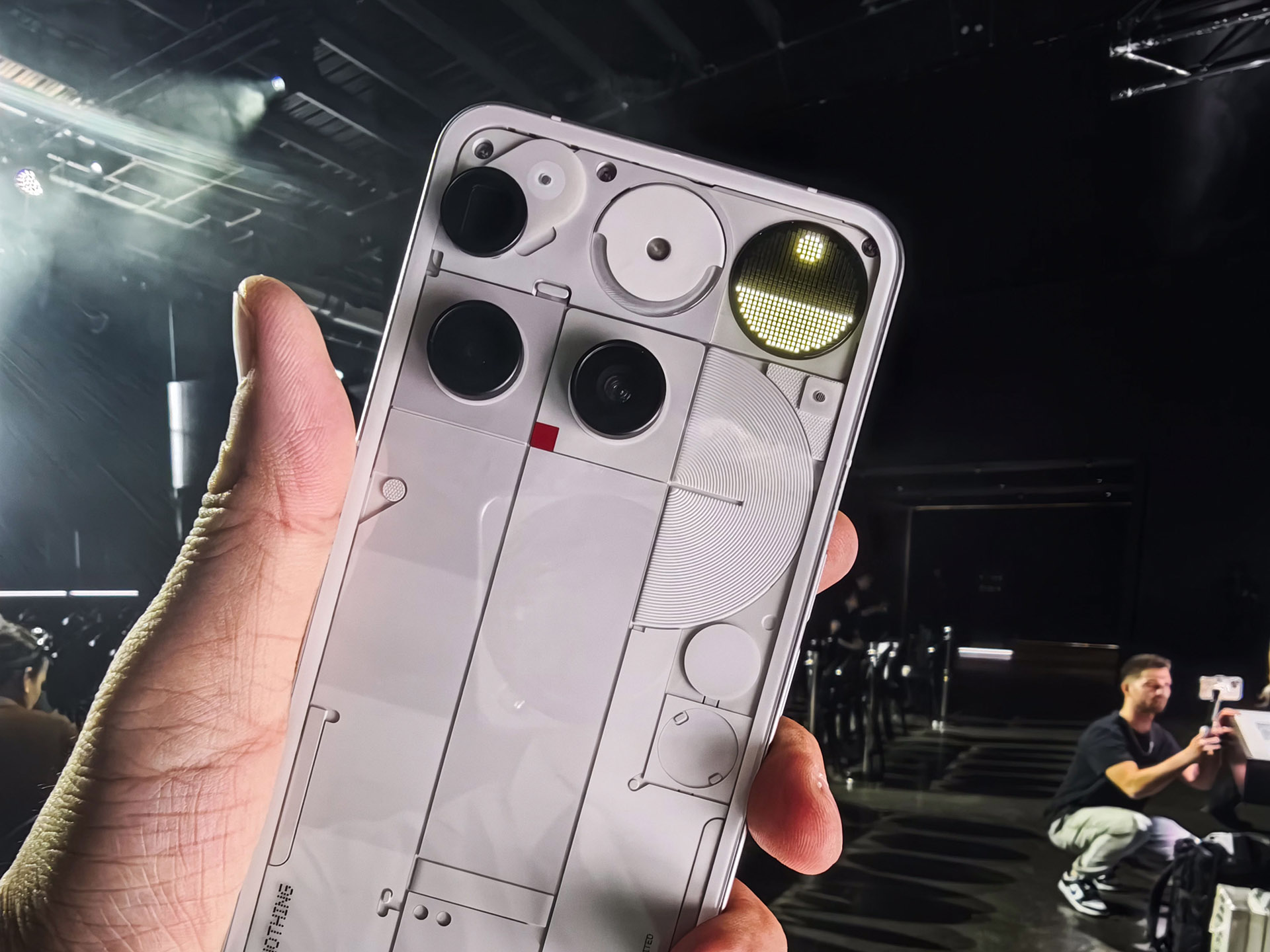 Nothing第二章。ハイエンド「Phone(3)」と初のヘッドフォン「Headphone