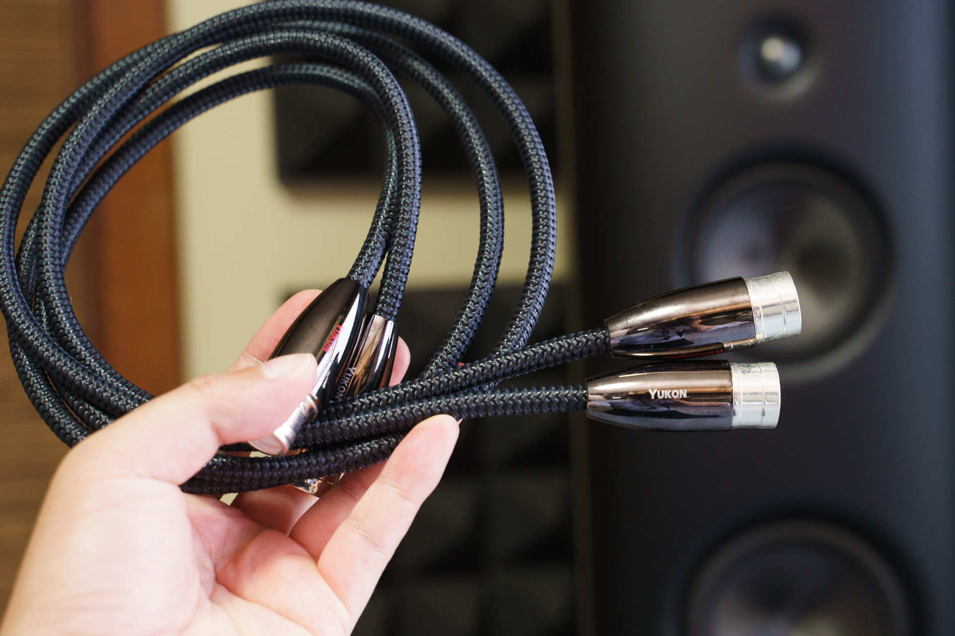 AudioQuestケーブルを愛用する理由。単線導体と巧妙な構造がミソ