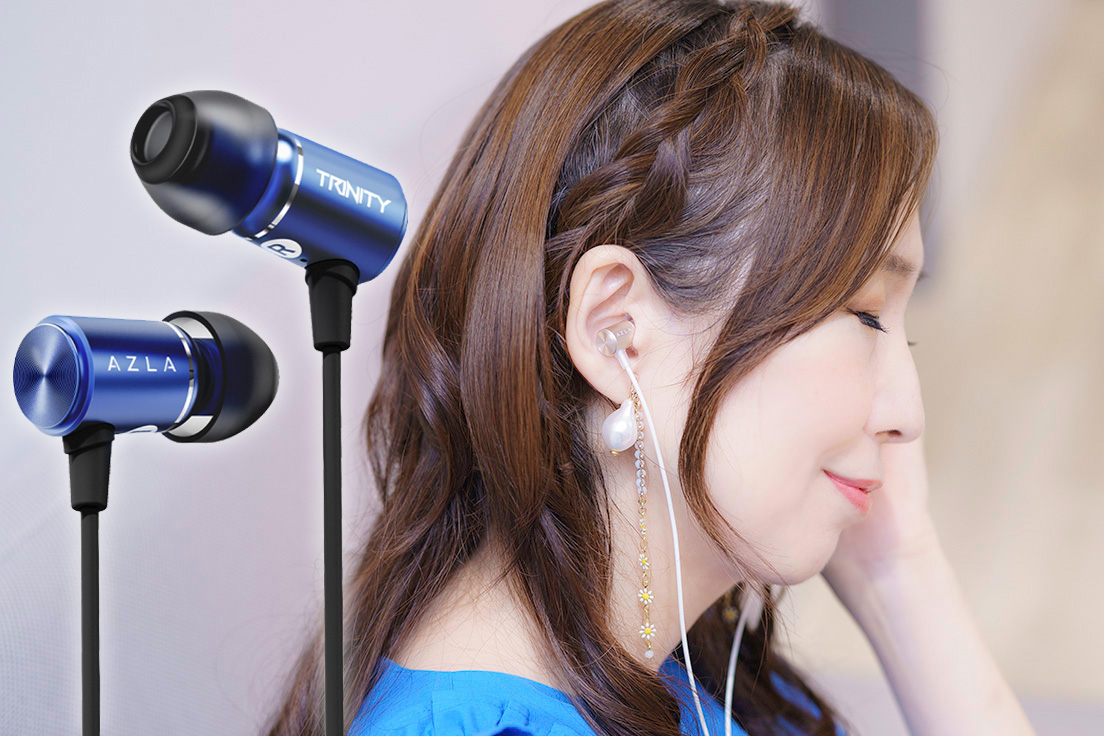 森口博子、AZLAの2200円超エントリーイヤフォン「TRINITY」を聴く