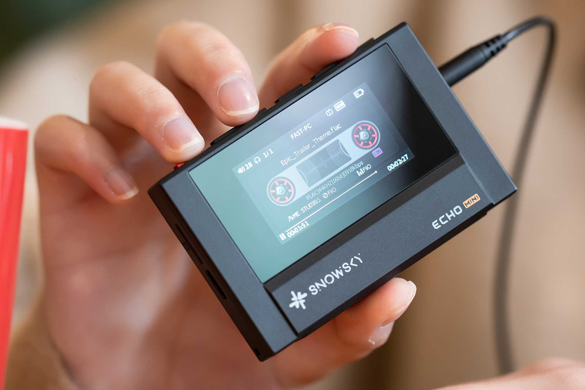 FIIO SKY ECHO MINI デジタルオーディオプレーヤー FIIO、約1万円のカセットプレーヤー風音楽プレーヤー「ECHO MINI