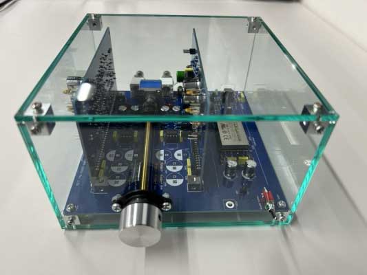 オンキヨーのアンプ技術を商品化したヘッドフォンアンプキット