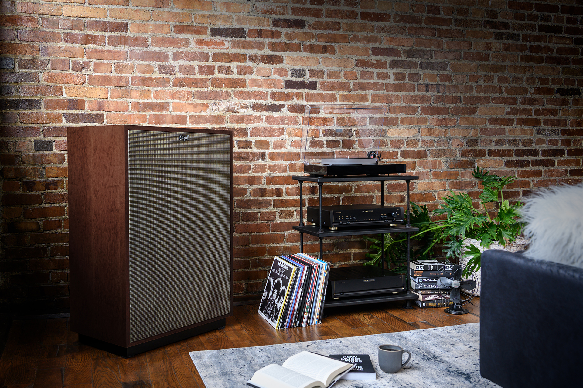 Klipsch、Heritageシリーズの3機種に新色「アメリカン・オーバーン