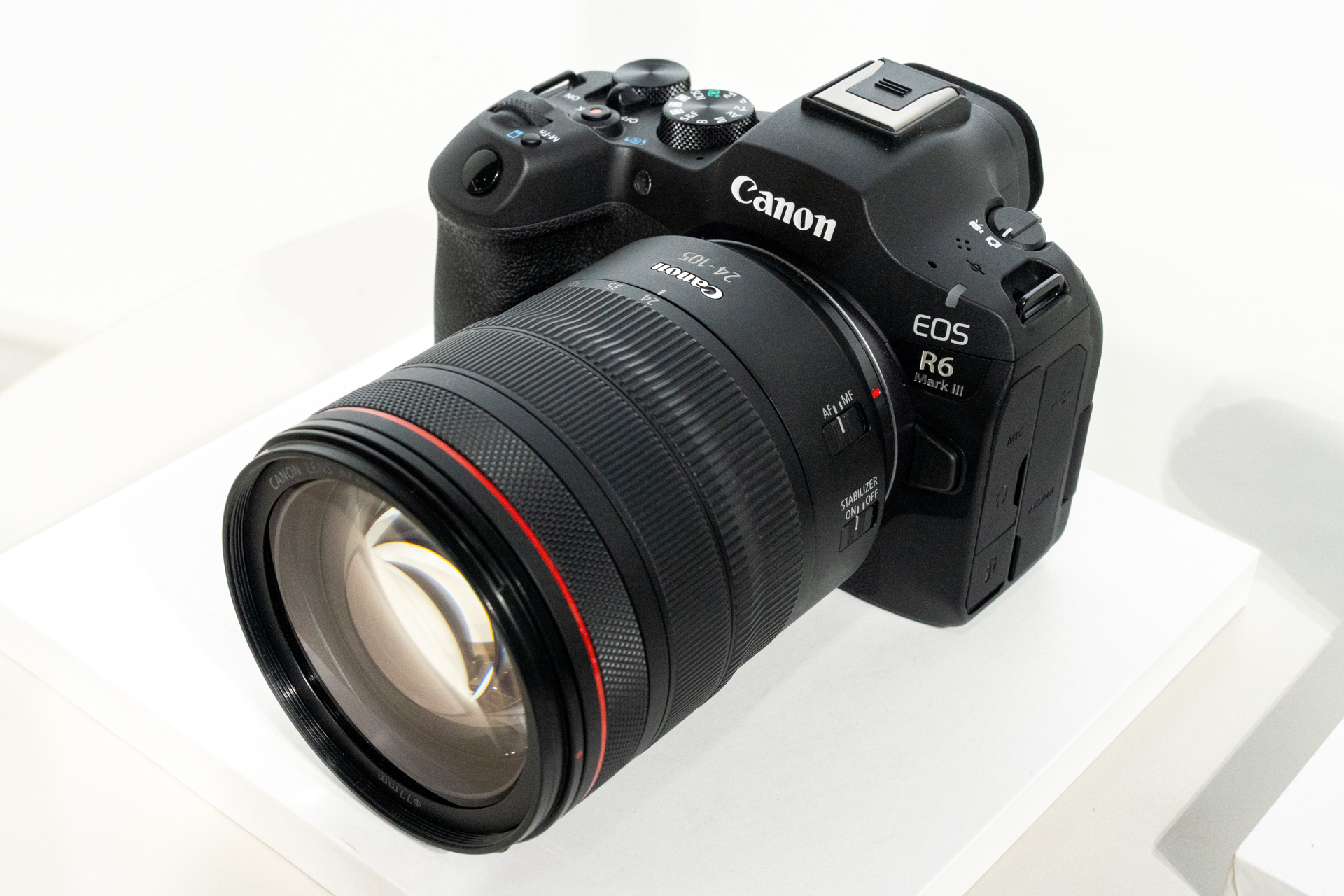 キヤノン、ミラーレスEOS初オープンゲート撮影対応「EOS R6 Mark III