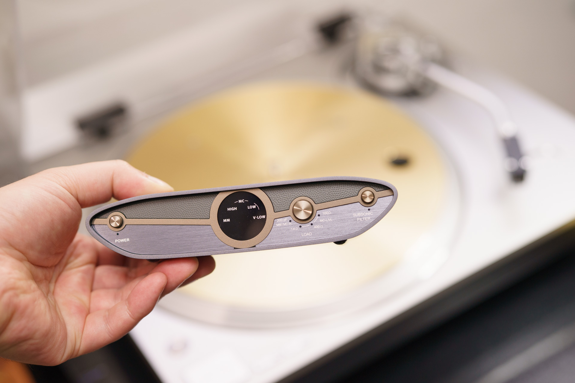 レコード沼に落ち、ターンテーブル新調したらiFi audio「ZEN Phono 3