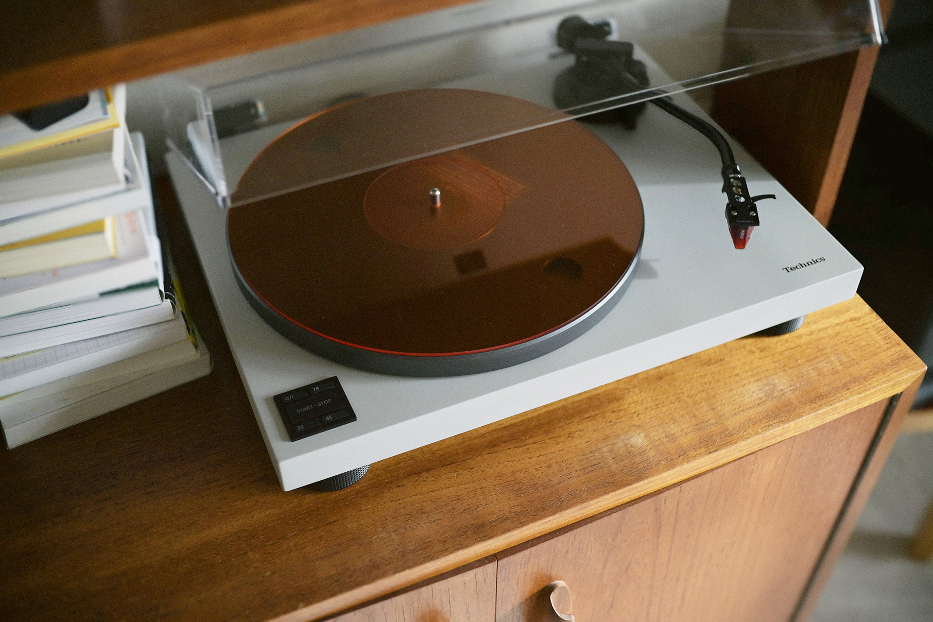 【レビュー】レコードはまだまだ楽しくなる。Technics「SL-50C」で最高のステップアップ体験